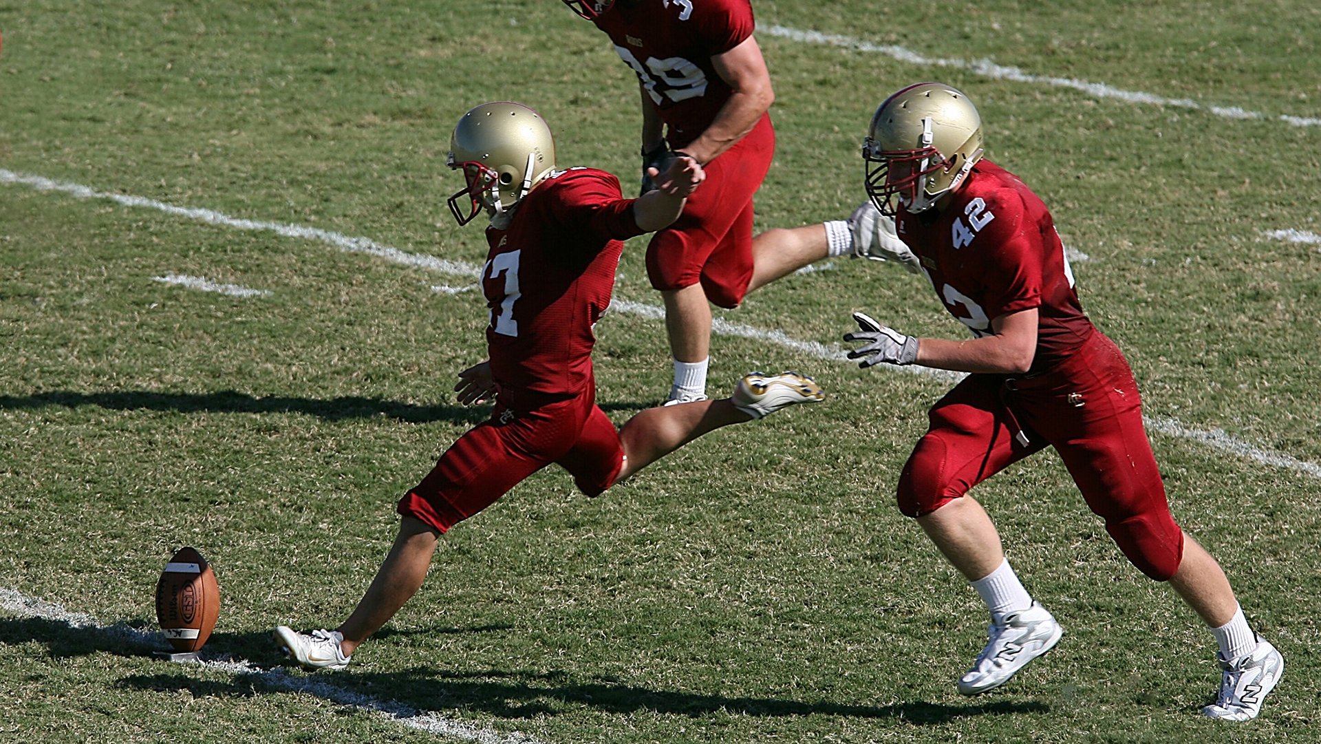 _自然攀岩探险:回归大山的纯粹运动_,自由攀岩第一人