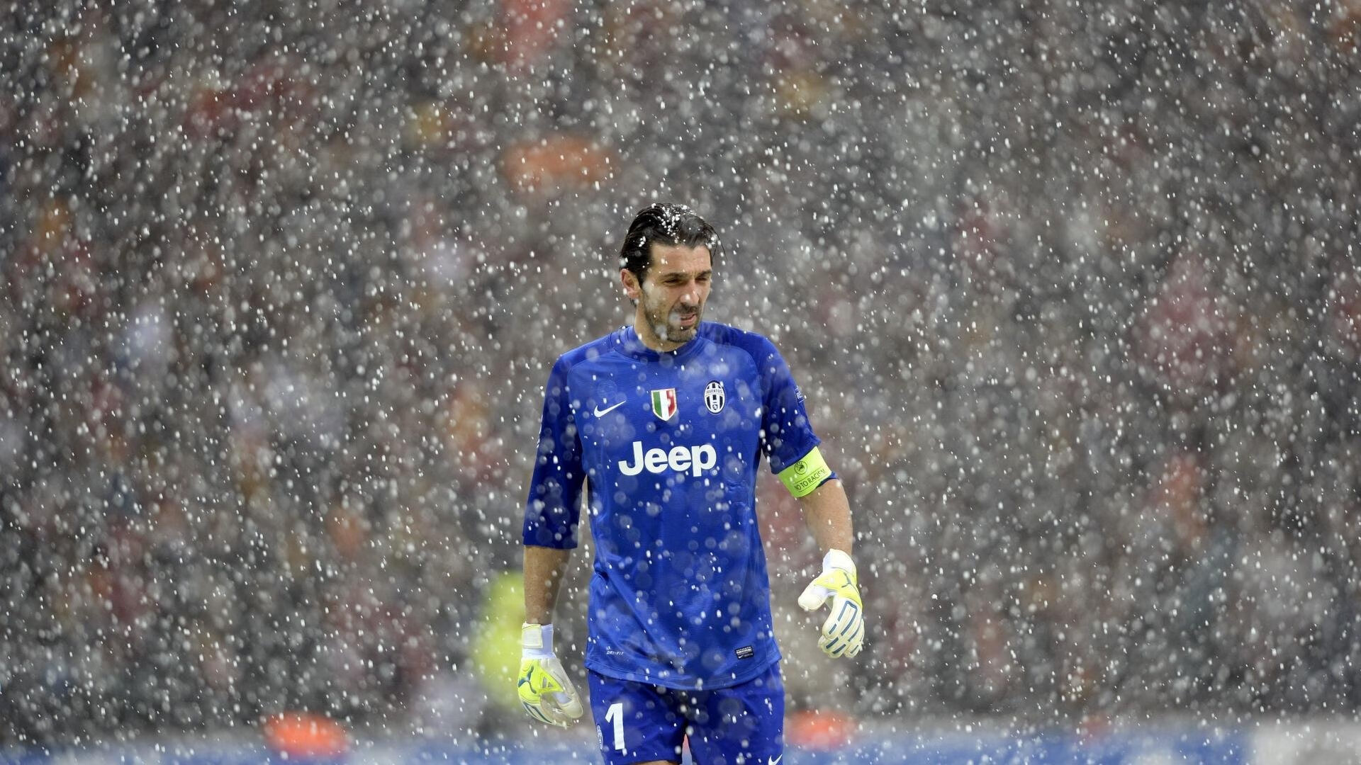 九游APP官网-“意甲足球盛宴：战术变化引发新一轮热议”，意甲足球新闻