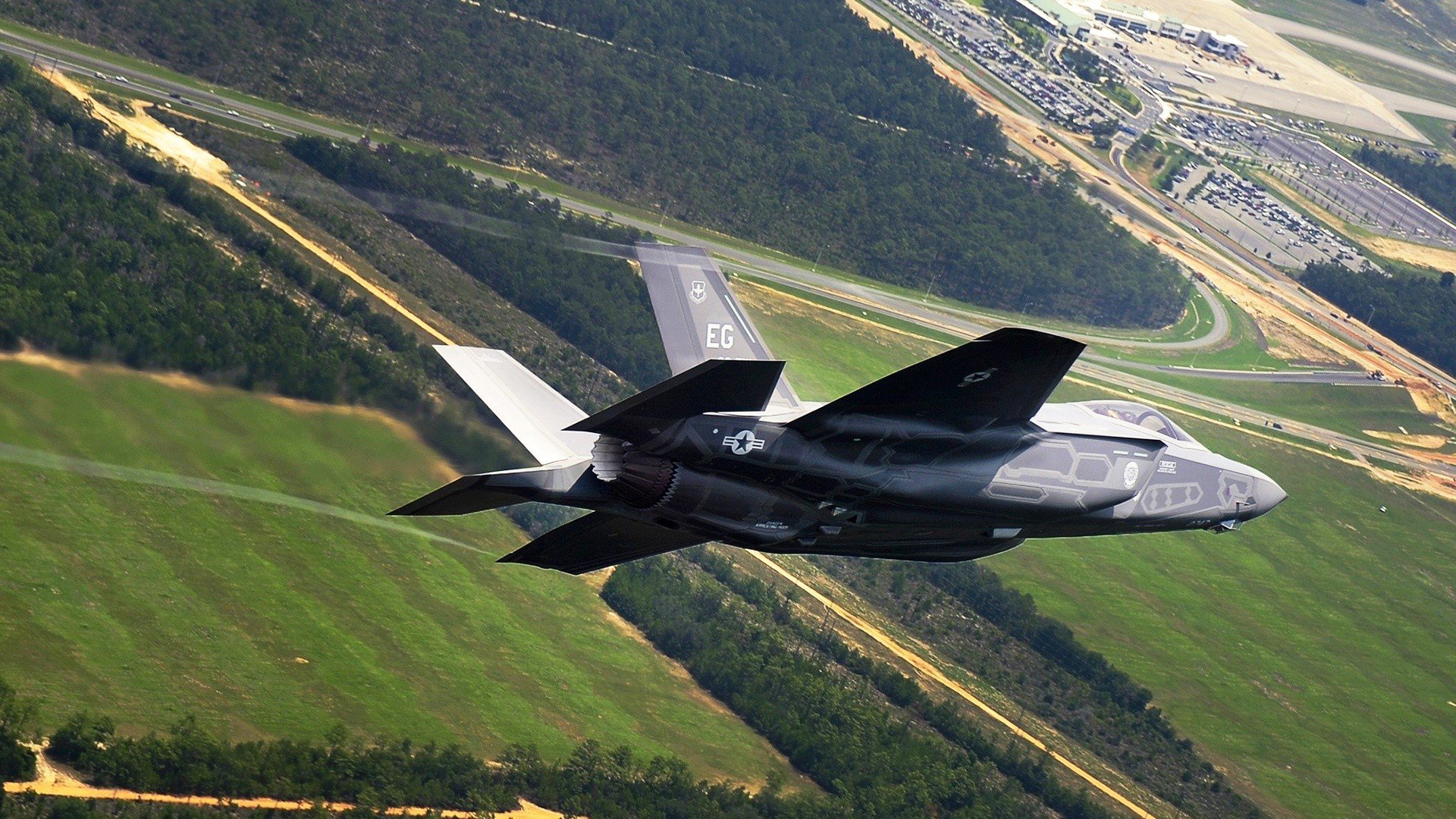 九游下载安装-“足球场馆夜间照明改造完毕，比赛夜场精彩纷呈”，足球场夜间照明灯